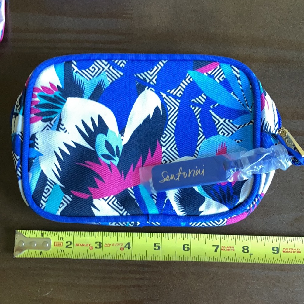 4 Makeup Bags - Picture 3 of 6